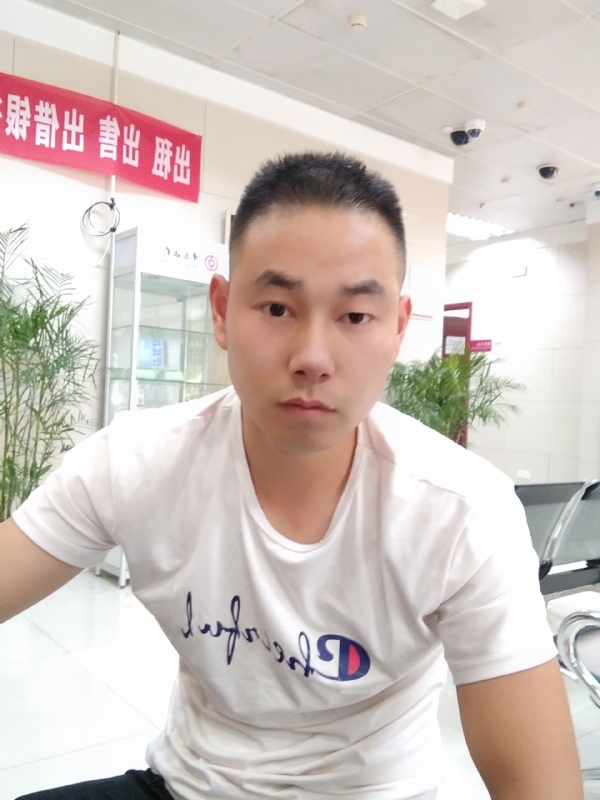 小少的第一张照片--株洲闪婚服务中心