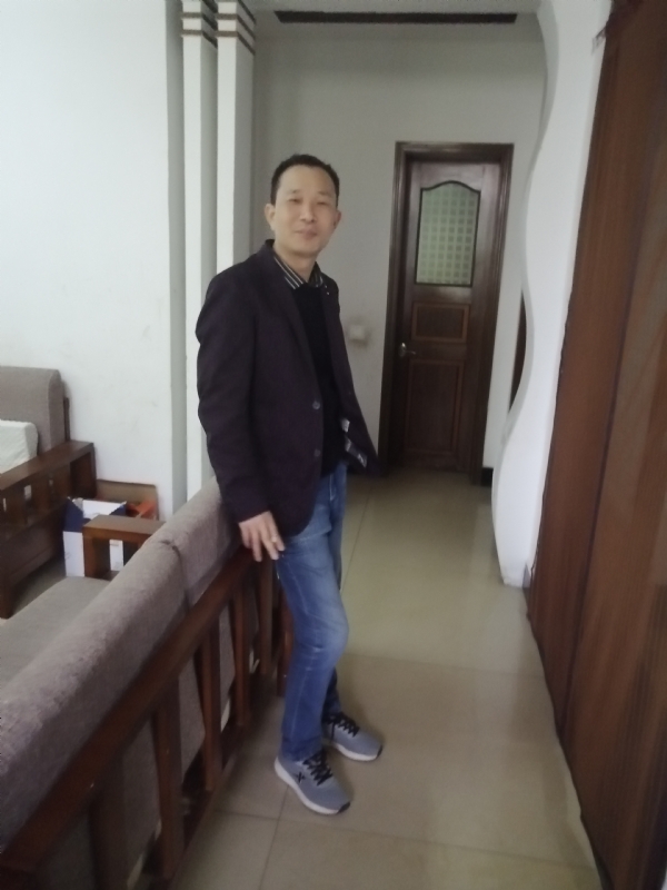 相亲相爱的第一张照片--株洲闪婚服务中心